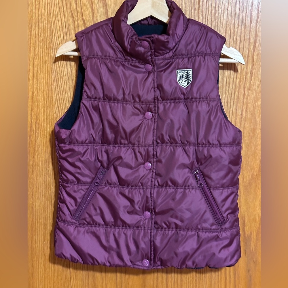 American‎ Eagle puffer vest sz medium plum purple snaps